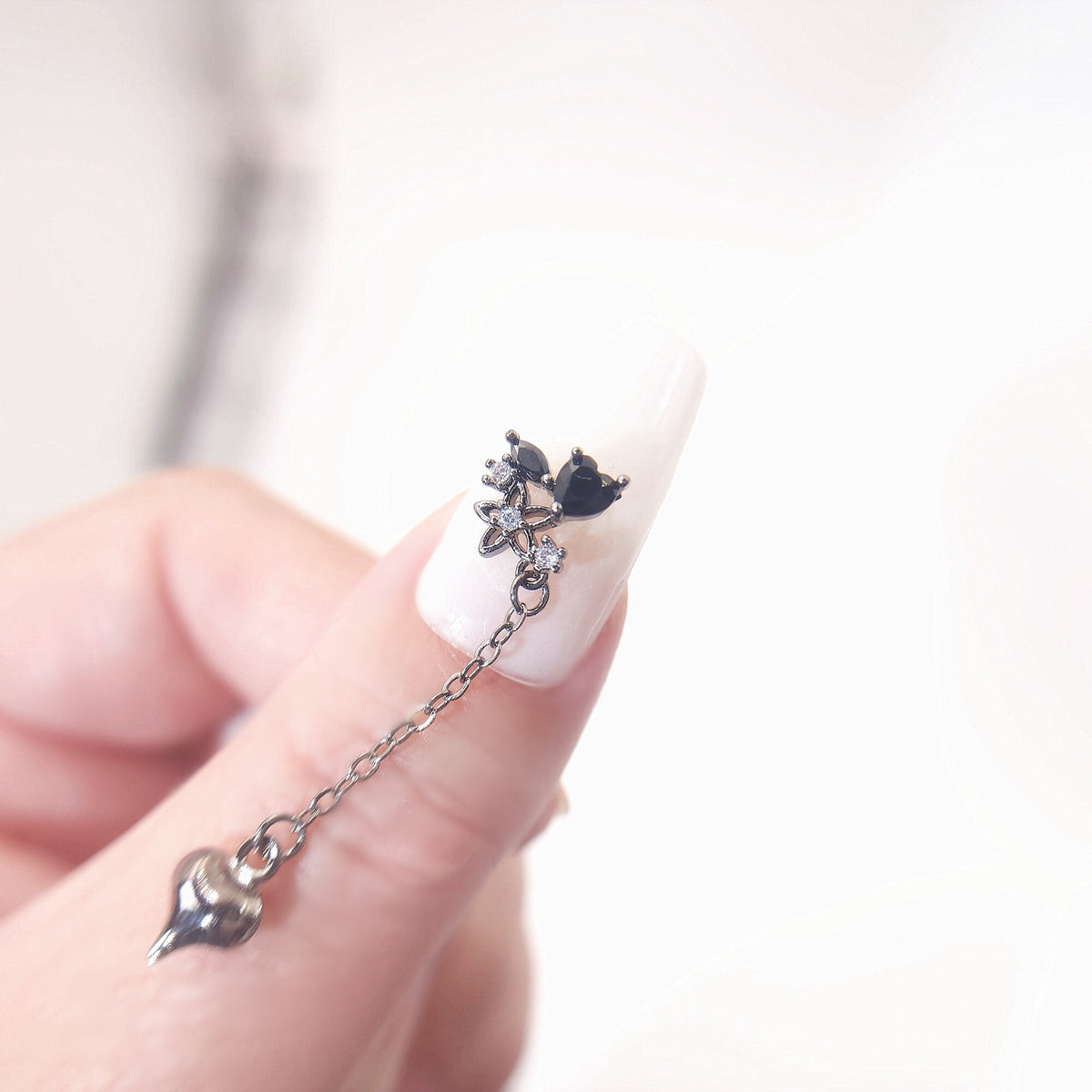 2 pcs High Quality Nail Charms|black inlaid transparent and black zirconia two finger chain ||Nail CrystalNail Rhinestone|gift