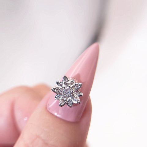 2 pcs High Quality Nail Charms| Silver sunflower and white zircon|Nail CrystalNail Rhinestone|gift